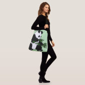 Giant Panda Green Tragetaschen Mit Langen Trägern (Am Model)