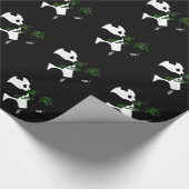 Giant Panda isst Bamboo Black Geschenkpapier (Ecke)