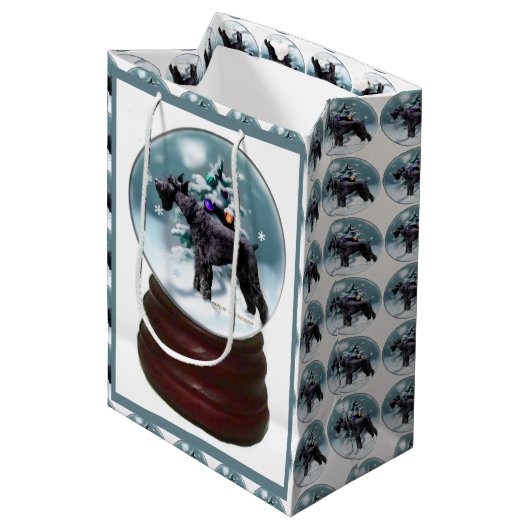 Giant Schnauzer Weihnachten Mittlere Geschenktüte (Vorderseite Schrägansicht)