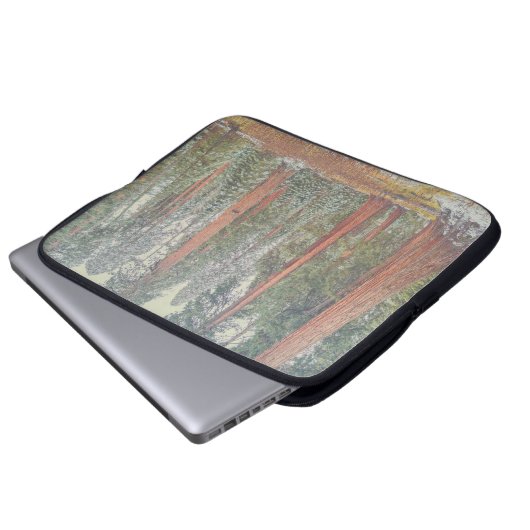 Giant Sequoia Forest Landscape Laptopschutzhülle (Vorne Knopf)