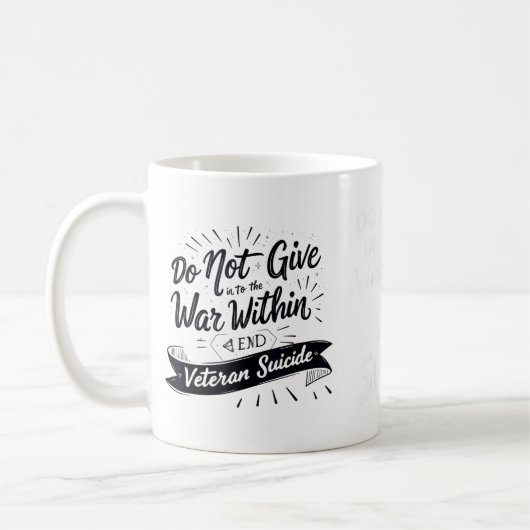 Gib dem Krieg in dir nicht nach Veteran Kaffeetasse (Links)