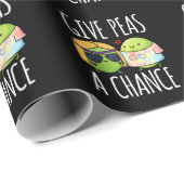 Gib Peas a Chance Funny Hippie Peas Pun Dark BG Geschenkpapier (Rolleneckpunkt)
