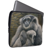 Gibbon Shelter - Portrait über die emotionale Wild Laptopschutzhülle (Vorne Rechts)