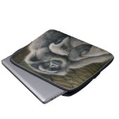 Gibbon Shelter - Portrait über die emotionale Wild Laptopschutzhülle (Vorne Knopf)