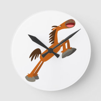 Giddyup, Horsey! Cartoon-Reitstall Runde Wanduhr