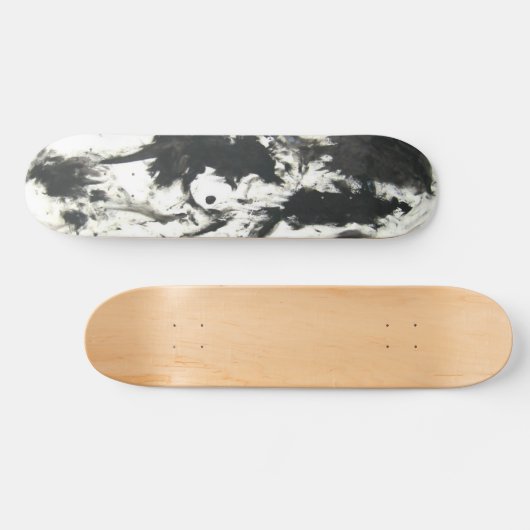 Giesha Skateboard (Horizontal)