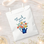 Gießkanne voller Blumen Modernes Dankeschön Geschenktütchen (Ausgeschnitten)