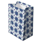 Gift Bag Mittlere Geschenktüte (Rückseite Schrägansicht)