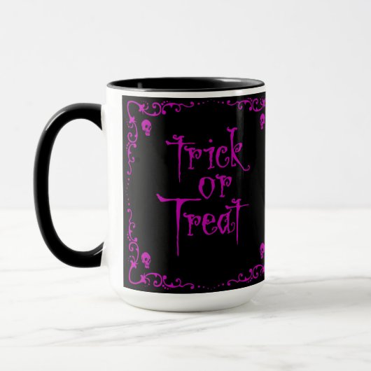 Gift Lila Trick oder Behandlung Tasse (Links)