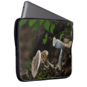 Giftige Schönheit Laptopschutzhülle (Vorne Rechts)
