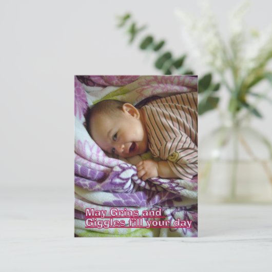 Giggles Postkarte (Stehend Vorderseite)