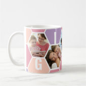 Gigi 5 Foto Editable 4 Letter Bee and Honeycomb Kaffeetasse (Links)
