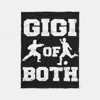 Gigi beherrscht sowohl Karate als auch Fußball Lus Fleecedecke