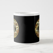 Gilded Asian Medallion von Vision Studio Jumbo-Tasse (Vorderseite)