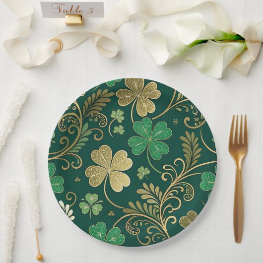 Gilded Clover Flourish Pappteller (Hochzeit)