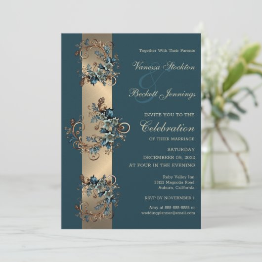Gilded Floral Elegance Wedding Einladung (Stehend Vorderseite)
