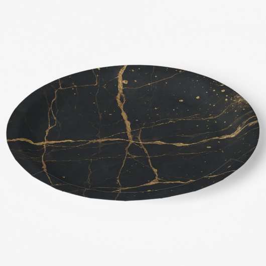 Gilded Midnight Marble Black & Gold Wedding Pappteller (Schrägansicht)
