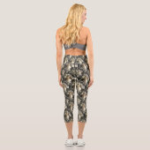 Gilded Pearls Capri Leggings (Rückseite)