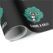Gimme A Kale Funny Veggie Pun Dark BG Geschenkpapier (Rolleneckpunkt)