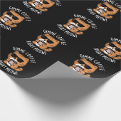 Gimme Coffee Right Meow Funny Cat Pub Dark BG Geschenkpapier (Ecke)