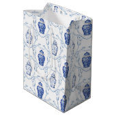 Ginger Jar Blue und White Chinoiserie Mittlere Geschenktüte (Rückseite Schrägansicht)