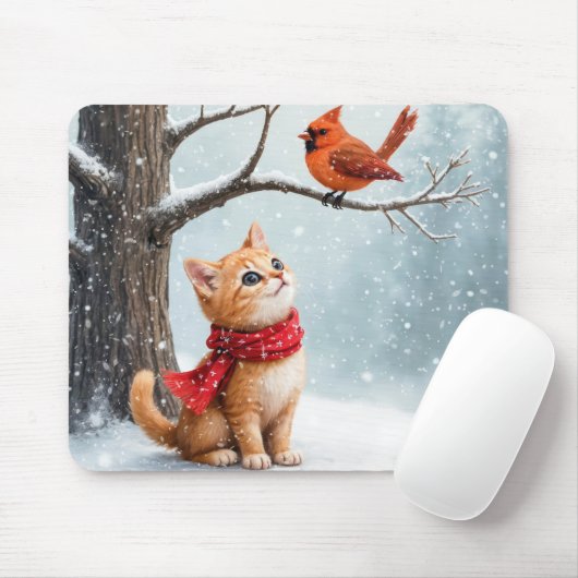 Ginger Kitty beobachtet einen Kardinal Mousepad (Mit Mouse)