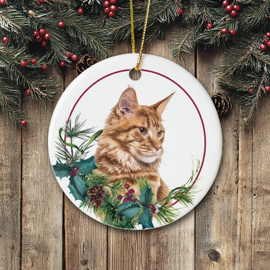 Ginger Maine Coon Cat Evergreen Berry Wreath Keramik Ornament