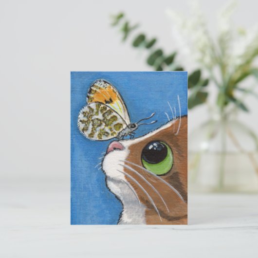 Ginger Tabby Cat und Butterfly Postkarte (Stehend Vorderseite)