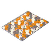 Ginger Weiße Katze Diagonalmuster Notizblock (Linke Seite)