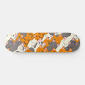 Ginger Weiße Katze Diagonalmuster Skateboard (Horizontal)