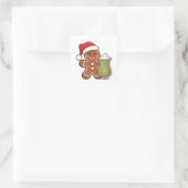 Gingerbread Man Holding Matcha Drink Weihnachten Quadratischer Aufkleber (Tasche)