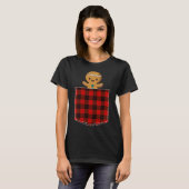Gingerbread Man in Plaid Pocket T-Shirt (Vorne ganz)