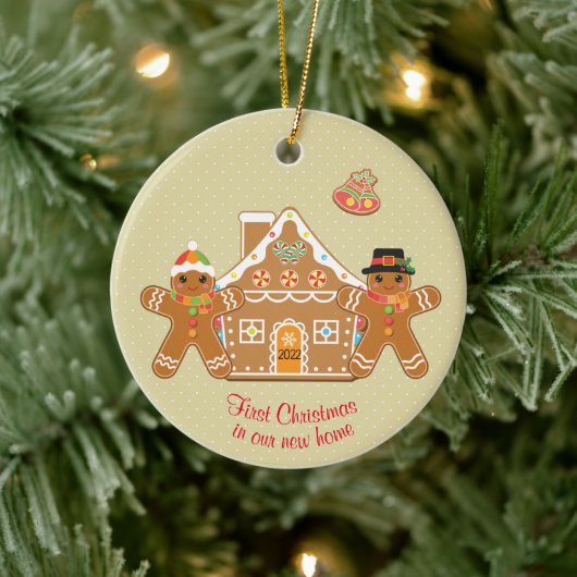 Gingerbrot Couple First Christmas in unserer neuen Keramik Ornament (Baum)