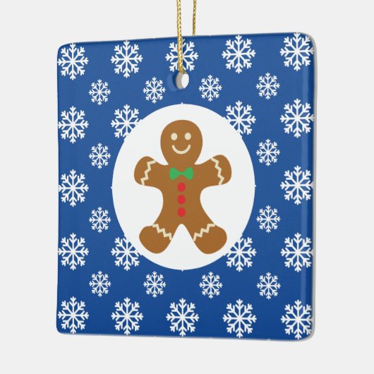 Gingerbrot Man Snowflakes Weihnachtsblau Keramikornament (Links)