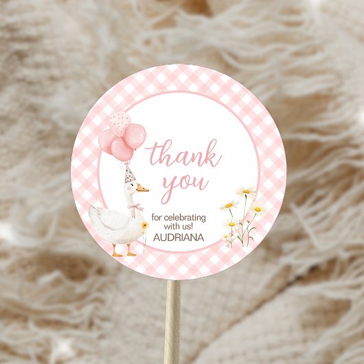 Gingham Albern Goose Birthday Party Runder Aufkleber