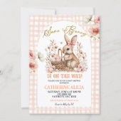 Gingham Boho Floral Easter Bunny Baby Shower Einladung (Vorderseite)