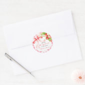 Gingham-Erdbeere Rosa Baby Shower Runder Aufkleber (Umschlag)
