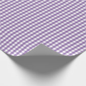 Gingham Kariertes Lila White Pattern Geschenkpapier (Ecke)