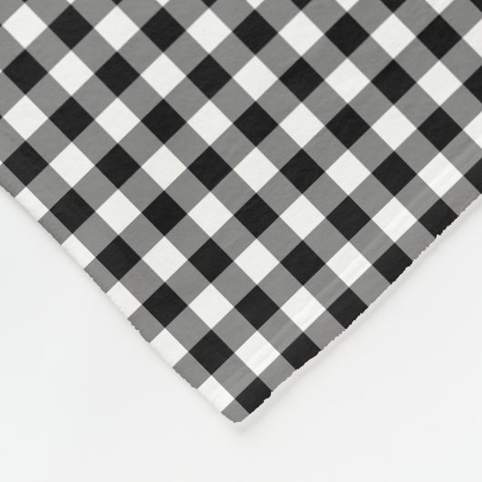 Gingham-Karo in Schwarz und Weiß Fleecedecke (Ecke)