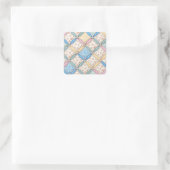 Gingham-Kathedralfenster-Quilt-Design Quadratischer Aufkleber (Tasche)