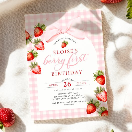 Gingham Strawberry Coquette Erster Geburtstag Einladung