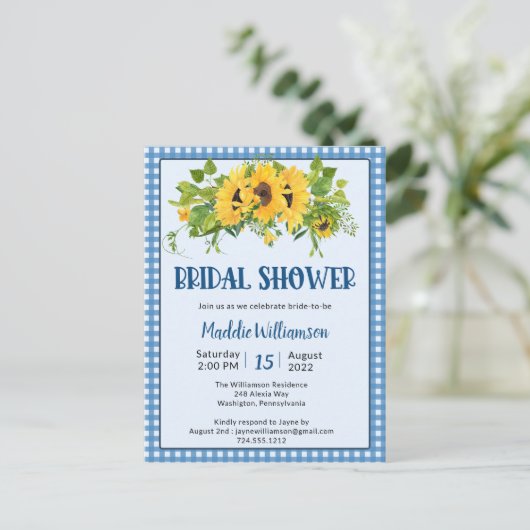 Gingham Sunflowers Rustic Bridal Dusche Einladung (Stehend Vorderseite)