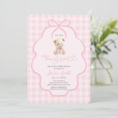Gingham-Teddybär-Mädchen-Baby-Party Einladung (Stehend Vorderseite)