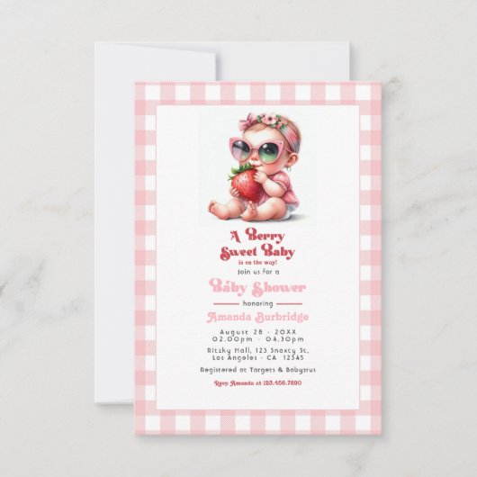 Gingham und Strawberry Berry Sweet Baby Shower Einladung (Vorderseite)