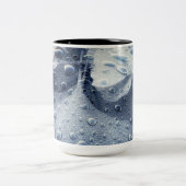 Gingko Blätter und Raindrops Zweifarbige Tasse (Mittel)