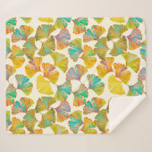 Gingko verlasse auf dem Boden nahtlos Muster. Wate Sherpadecke (Vorderseite (Horizontal))