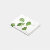 Ginkgo Biloba Leaf gegen weißen Hintergrund Post-it Klebezettel (angewinkelt)