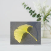 Ginkgo Biloba Leaf Postkarte (Stehend Vorderseite)