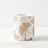 Ginkgo Biloba: trockenes, nahtloses Design. Kaffeetasse (Mittel)