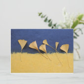 Ginkgo-Blätter auf Büttenpapier-12x18einladung Einladung (Stehend Vorderseite)